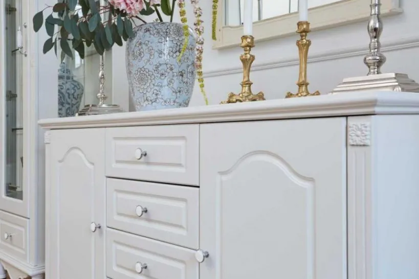 Arrediorg Credenza provenzale bianca in legno 2 ante e 4 cassetti PRINCESS 887