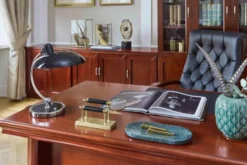 Arrediorg Poltrona direzionale da ufficio in pelle nera Consul