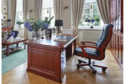 Arrediorg Poltrona direzionale da ufficio in pelle nera Consul