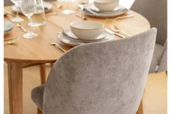 Arrediorg Poltroncina da pranzo tortora imbottita con gambe in faggio OLBIA