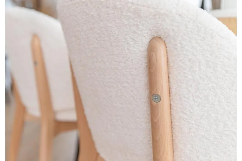 Arrediorg Sedia imbottita panna con gambe in legno di faggio Pecora